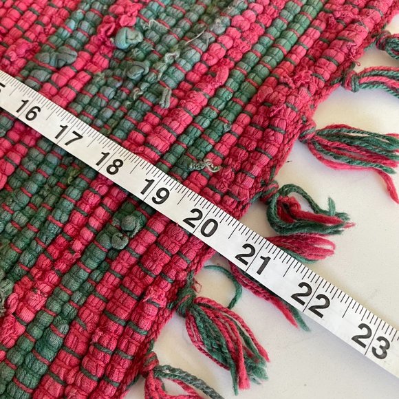 4 Vintage Tag Textiles Festive Red Green Cotton Rag Rug Placemats with Fringe - Picture 8 of 9